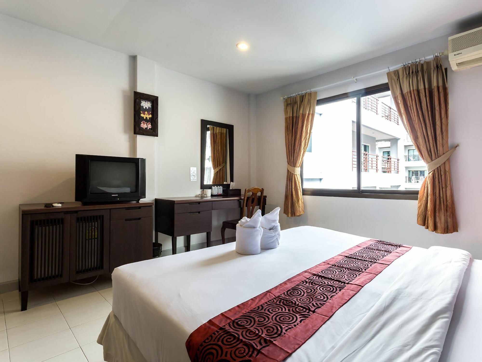 Sino House Patong Hotel Ngoại thất bức ảnh