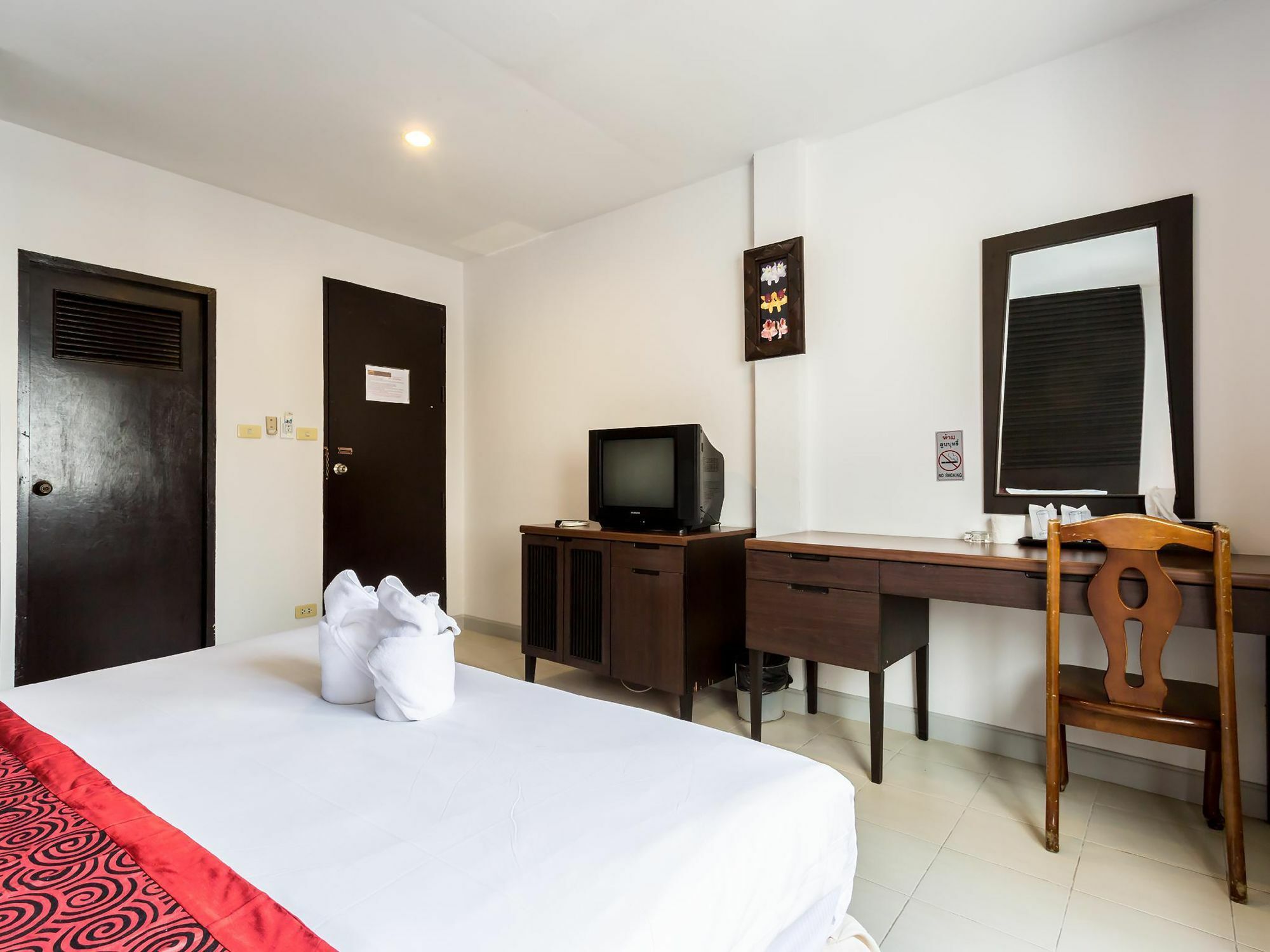 Sino House Patong Hotel Ngoại thất bức ảnh