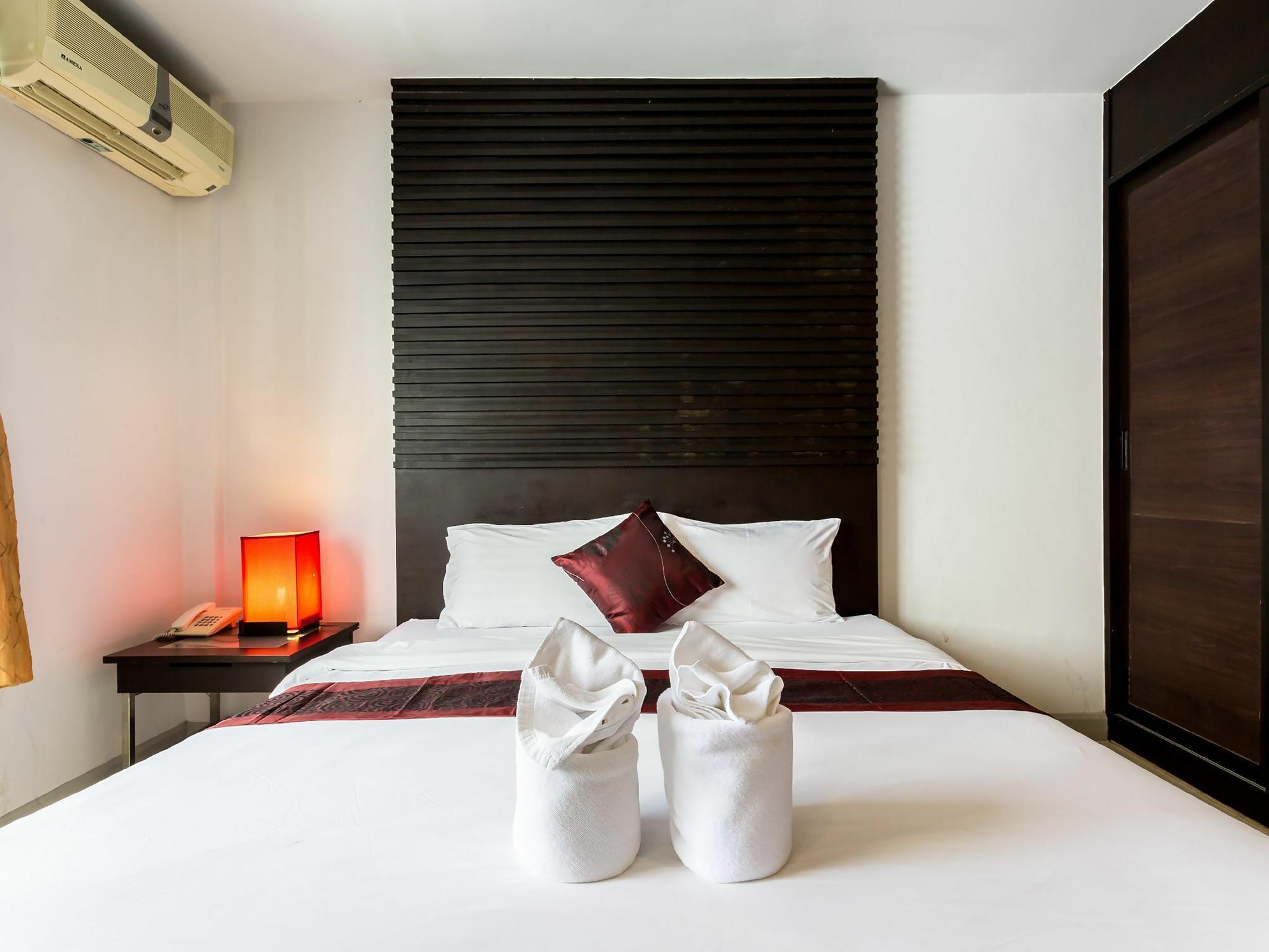 Sino House Patong Hotel Ngoại thất bức ảnh